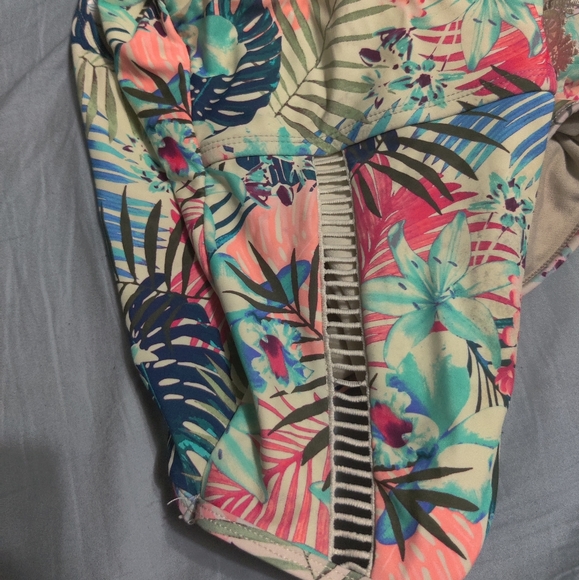 Sexy swimsuit - Picture 4 of 4